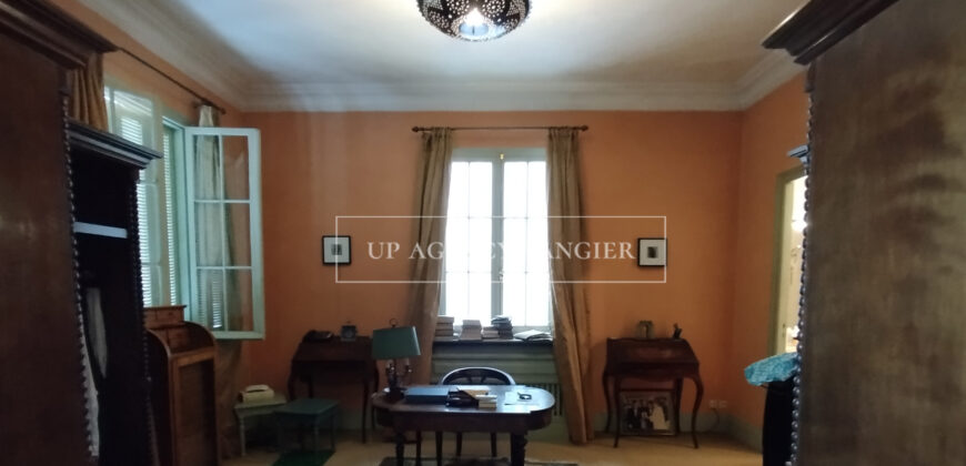Beautiful House “Golden age” in Tangier