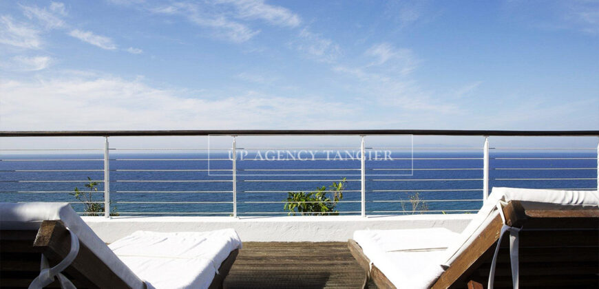 Exceptional villa facing the Strait (Tangier)