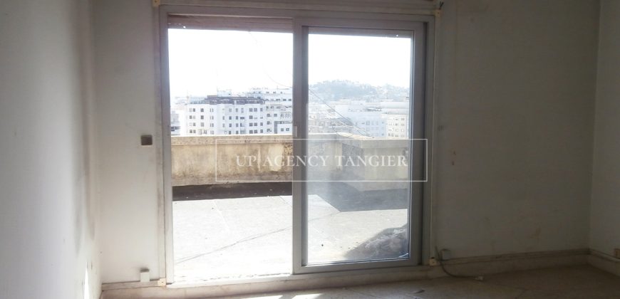Grand appartement dans l’hyper-centre de Tanger