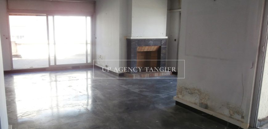 Grand appartement dans l’hyper-centre de Tanger