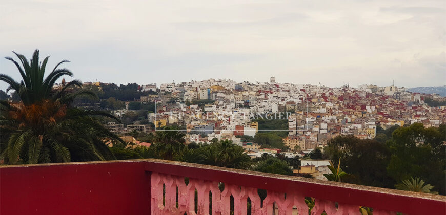 Grande maison dans la Vieille Montagne (Tanger)