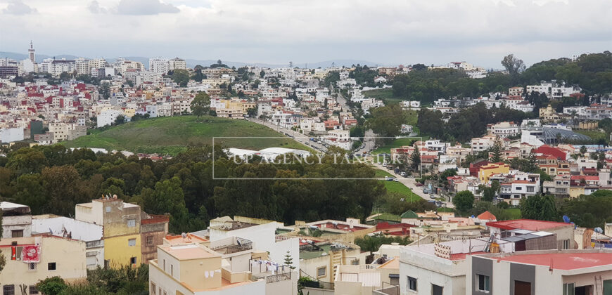 Grande maison dans la Vieille Montagne (Tanger)