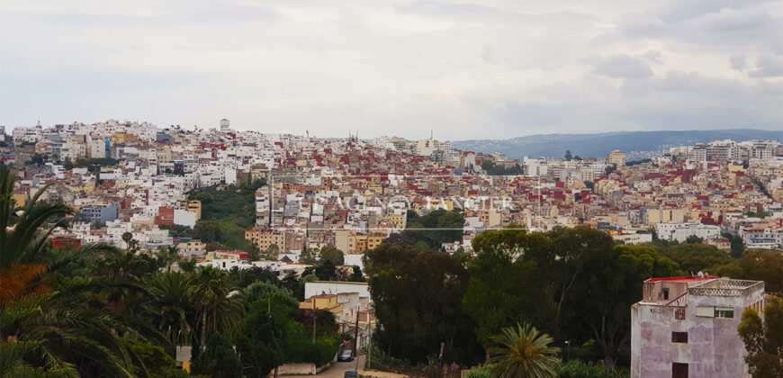 Grande maison dans la Vieille Montagne (Tanger)