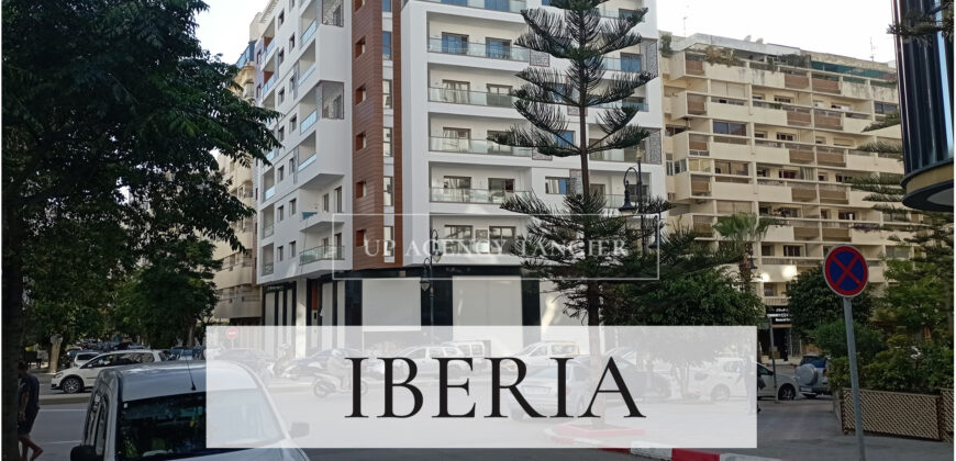 Local commercial de 119m2 à Iberia (Tanger)