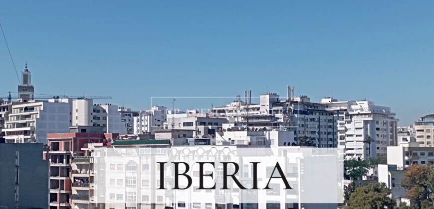 Grand appartement de 600m2 dans le quartier Iberia (Tanger)