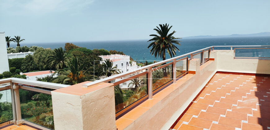 Large apartment in Marshan (Tangier) facing the Strait