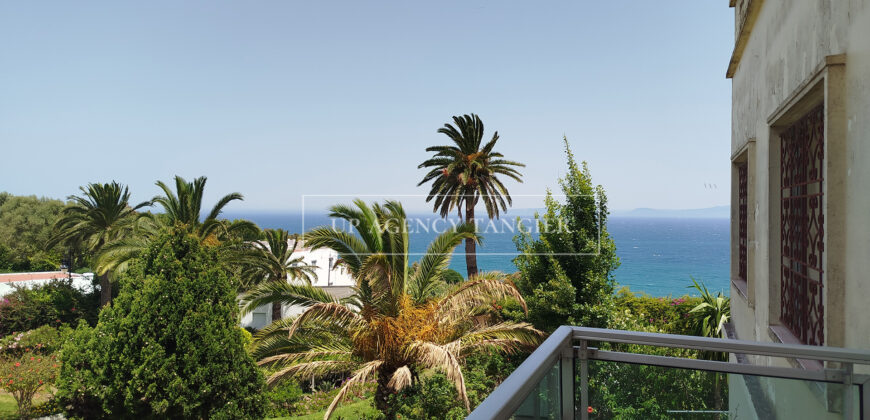 Large apartment in Marshan (Tangier) facing the Strait