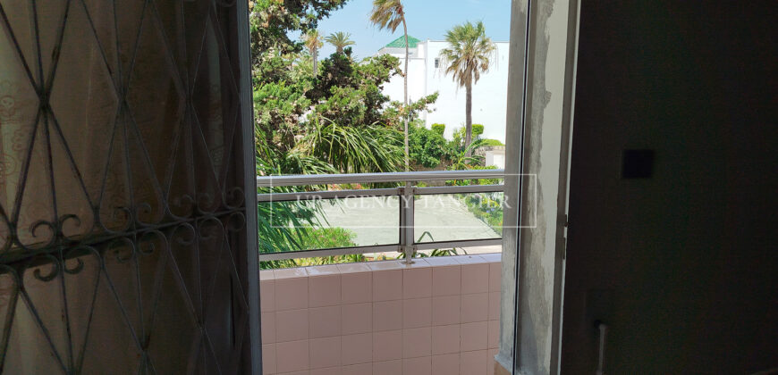 Large apartment in Marshan (Tangier) facing the Strait