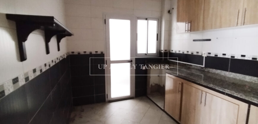 Large appartment for rent in Tangier (Iberia)