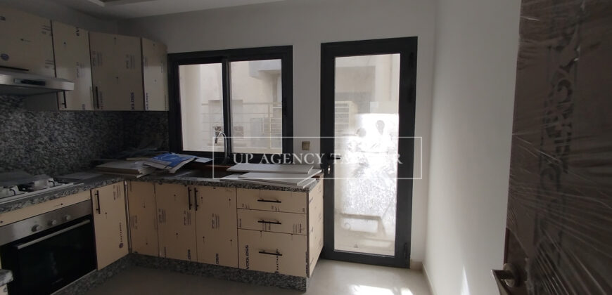 Large new appartment with terrace for rent in Tangier (Iberia)