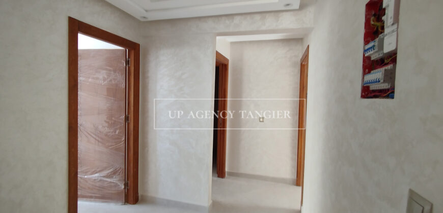 Large new appartment with terrace for rent in Tangier (Iberia)