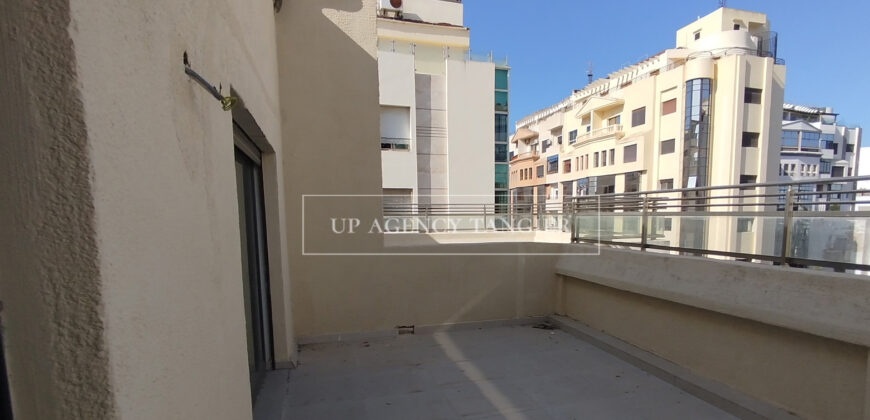 Large new appartment with terrace for rent in Tangier (Iberia)