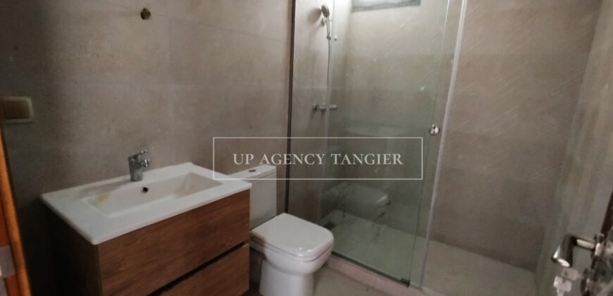 Large new appartment with terrace for rent in Tangier (Iberia)