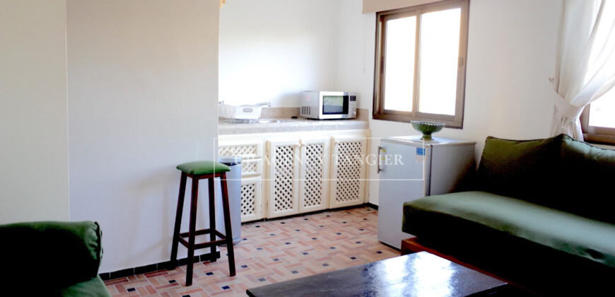 Exceptional building in Asilah facing the sea, multi-apartment, triplex and commercial space