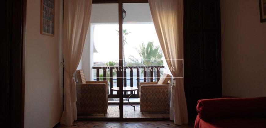 Exceptional building in Asilah facing the sea, multi-apartment, triplex and commercial space