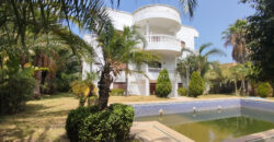Villa moderne avec piscine à Tanger