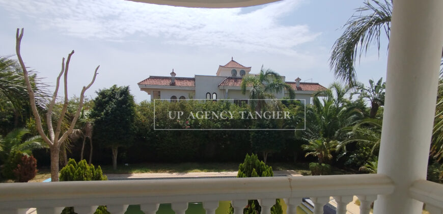 Villa moderne avec piscine à Tanger