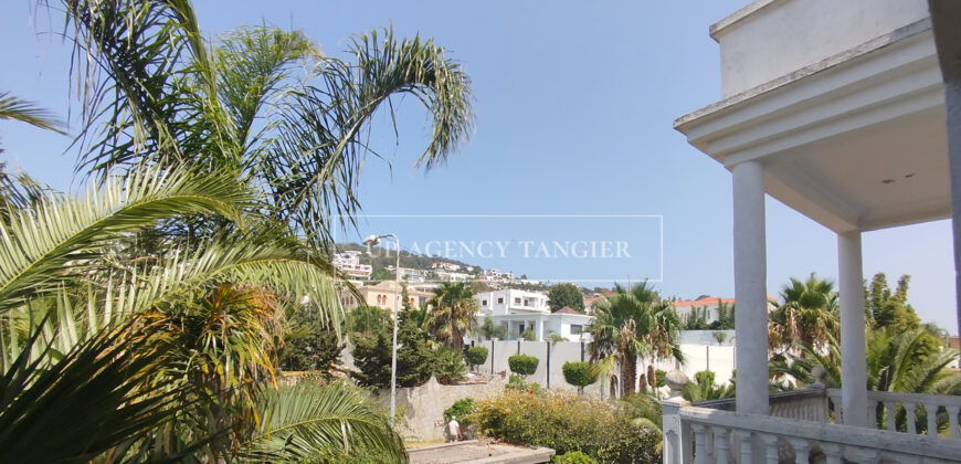 Villa moderne avec piscine à Tanger