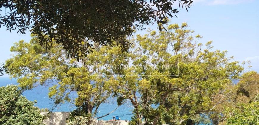 Deux maisons à rénover à Tanger, Marshan, face à la mer