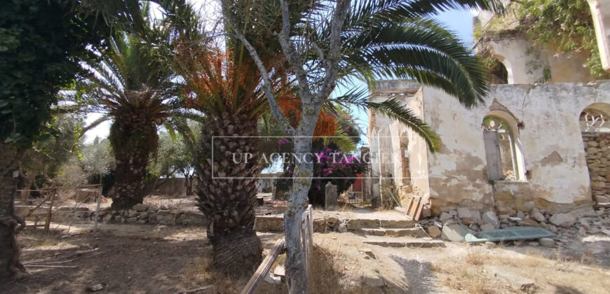 Deux maisons à rénover à Tanger, Marshan, face à la mer