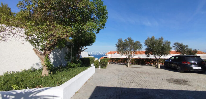 Grande villa à Tanger avec vue sur le Détroit