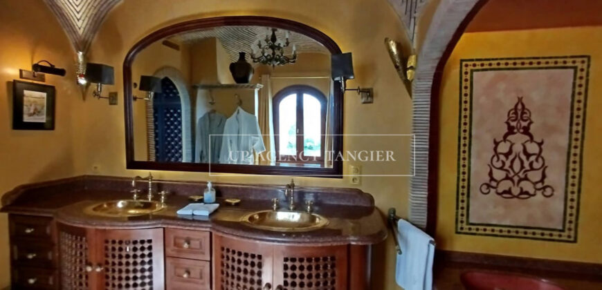 Grande villa à Marshan Tanger face au Détroit