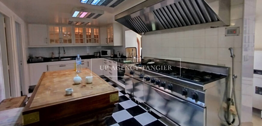 Grande villa à Marshan Tanger face au Détroit