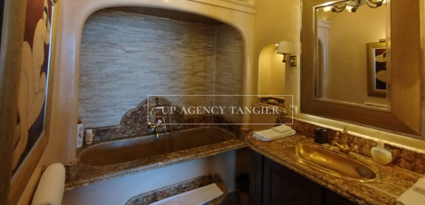 Grande villa à Marshan Tanger face au Détroit