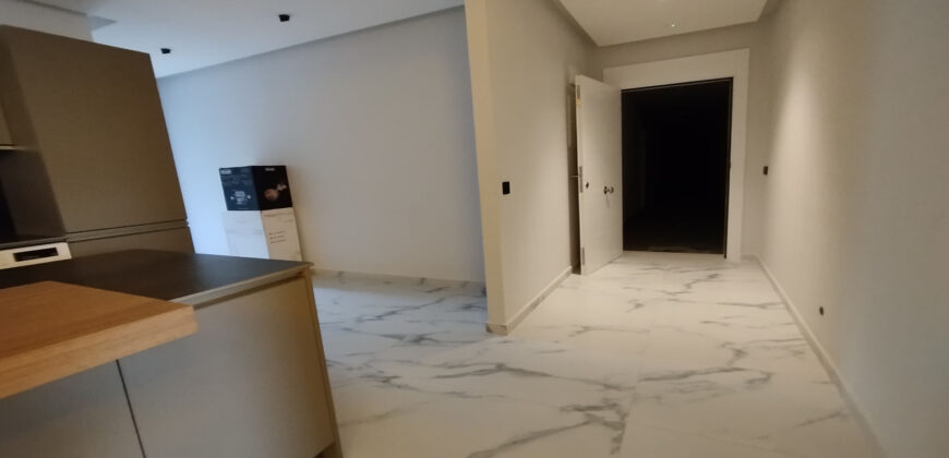 Bel appartement tout neuf (98 m2). Quartier de Golf. Tanger